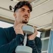 Com carambola, figo e um blend de lavanda, sálvia e alecrim: o novo lançamento de perfumaria de 'O Boticário' com alta fixação virou favorito de Gabriel Medina e colocou o surfista em desafio de alta pressão e baixa temperatura na orla de Ipanema