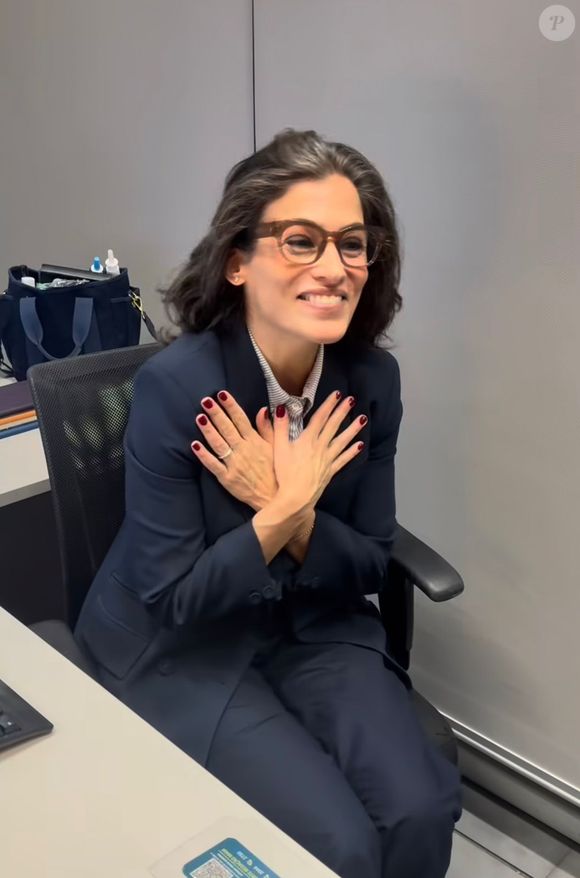 Renata Vasconcellos fica sem graça ao ser 'exposta' por César Tralli antes do 'Jornal Nacional'