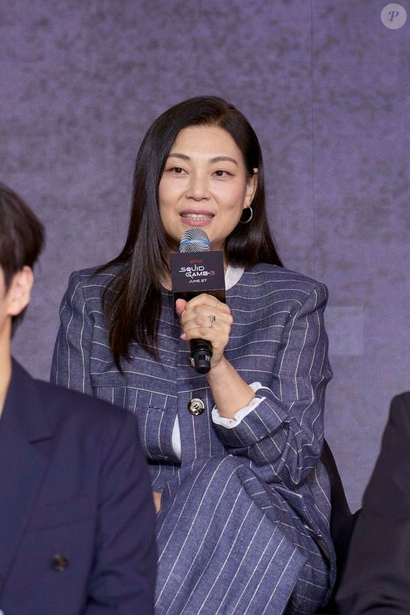 Hoje, depois de 'Round 6', Chae Kook-hee está com um um visual mais leve - e sem o lápis de olho destacado de sua personagem