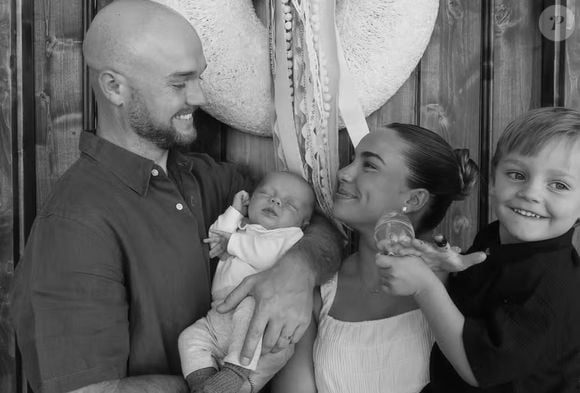 Além de Trigg, ela e seu marido, Brady, são pais de Theodore, nascido em março de 2025.