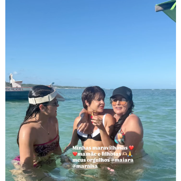 Maiara apareceu com o cabelo no estilo pixie cut durante uma viagem com Maraisa, a mãe e cunhado