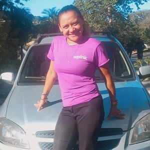 Governanta agradece Virginia Fonseca após conquistar carro próprio