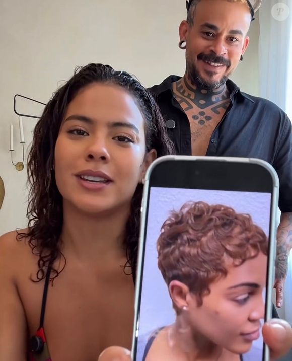 Novo corte de Bella Campos reforça tendência do pixie e chama atenção por visual moderno e cheio de personalidade: "Cabelos ondulados ou com leve textura natural ficam incríveis com versões mais desconectadas", explicou Mari Borges