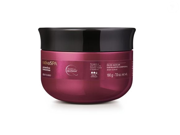 O Esfoliante Corporal Nativa SPA Ameixa Intensa aposta na fragrância do lançamento enquanto ajuda a remover impurezas e células mortas, deixando a pele preparada para receber os próximos cuidados. R$ 69,90