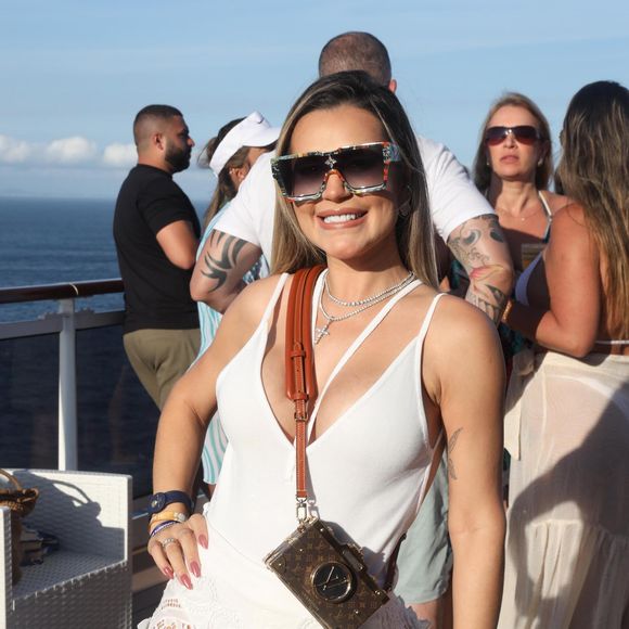 Deolane Bezerra ainda aparece como embaixadora da plataforma de bet