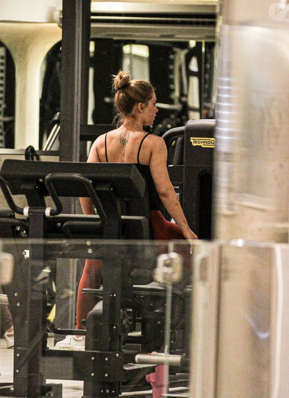 Virgínia Fonseca foi flagrada em uma academia na tarde desta quinta-feira (29)
