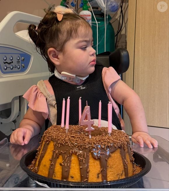Maria Guilhermina, de 4 anos de idade, é a filha menina mais nova de Letícia Cazarré Juliano Cazarré