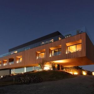 O hotel onde Virgínia e Zé Felipe estão hospedados é reconhecido por atender a um público seleto, que busca privacidade, sofisticação e serviços exclusivos durante a estadia.