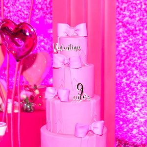 O bolo escolhido por Deolane Bezerra para o aniversário de Valentina seguiu a estética da decoração exclusiva