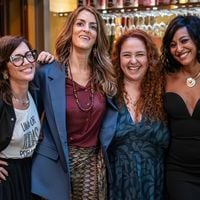 Se você misturar 'Sex and the City' e 'Desperate Housewives' no liquidificador, o resultado é essa nova série do Globoplay que transforma divórcios e recomeços em uma história viciante