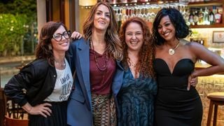 Se você misturar 'Sex and the City' e 'Desperate Housewives' no liquidificador, o resultado é essa nova série do Globoplay que transforma divórcios e recomeços em uma história viciante
