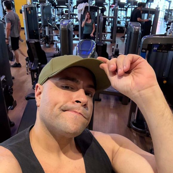 Mudança de hábitos de Tiago Abravanel contou com dieta regrada e exercícios 5 vezes na semana