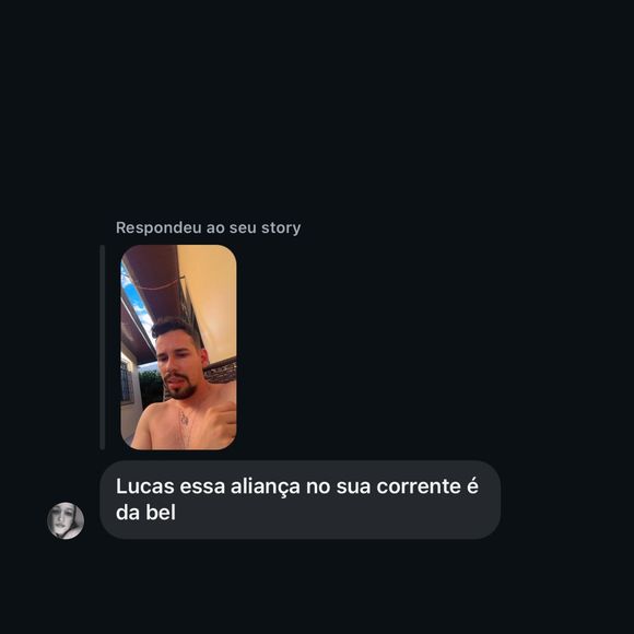 Lucas contou que usa a aliança com Isabel Veloso em seu pescoço