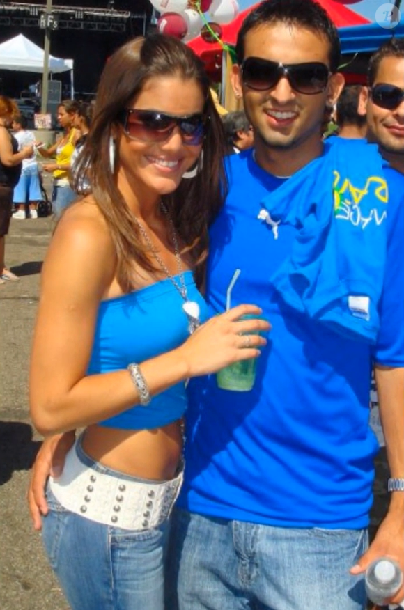 O romance entre Camila Coelho e Ícaro Brenner nasceu na adolescência e atravessou diferentes fases da vida, da juventude ao sucesso profissional e à formação da família