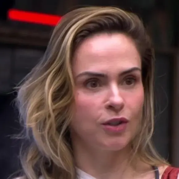 Ana Paula Renault, favorita ao 'BBB 26', está na mira de empresas que anunciam no reality para fazer comerciais após o reality