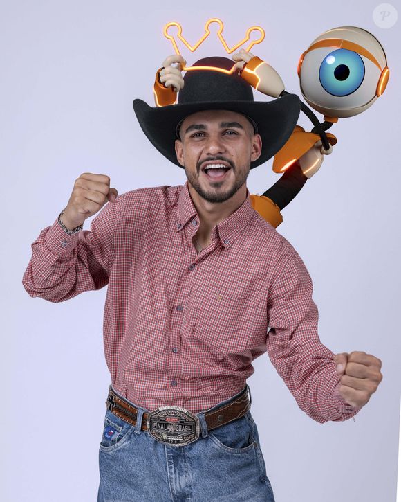 'BBB 25': João Gabriel, líder da semana, indicou Aline ao paredão.