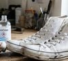 Acetona pode ajudar a recuperar o aspecto branco das solas de tênis Converse e Vans, removendo marcas escuras e resíduos de sujeira acumulados na borracha