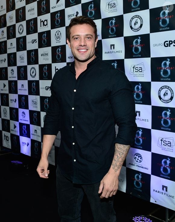 Rafael Cardoso permanece impedido de se aproximar e de tentar contato, por qualquer meio de comunicação, com Mari Bridi e Sonia Bridi