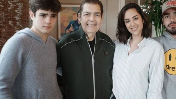 'Melhor que poderia': filho de Faustão emociona com homenagem no Dia dos Pais em meio à batalha do apresentador pela saúde
