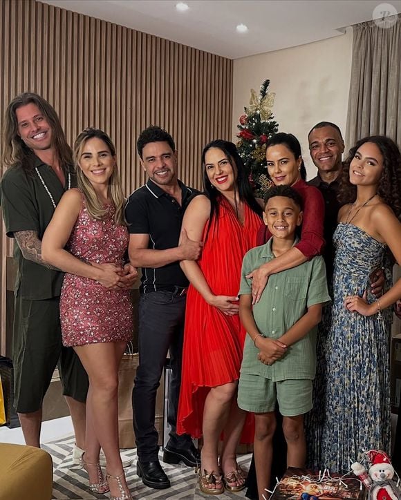 No fim da gravidez, Graciele Lacerda reuniu parte da família na ceia de Natal