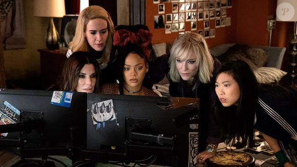 O filme 'Oito Mulheres e Um Segredo' é ideal para uma maratona despretenciosa e garante boas risadas