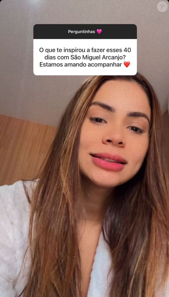 Nesta quinta-feira (31), a cantora Lexa abriu uma caixinha de perguntas em seu perfil, no Instagram, para falar com os seguidores. Dentre os temas, ela citou a fé.