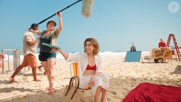 O novo comercial da Havaianas com Fernanda Torres gerou histeria entre bolsonaristas
