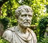 Estoicismo: como a filosofia de Sêneca ensina a superar dificuldades e alcançar objetivos.