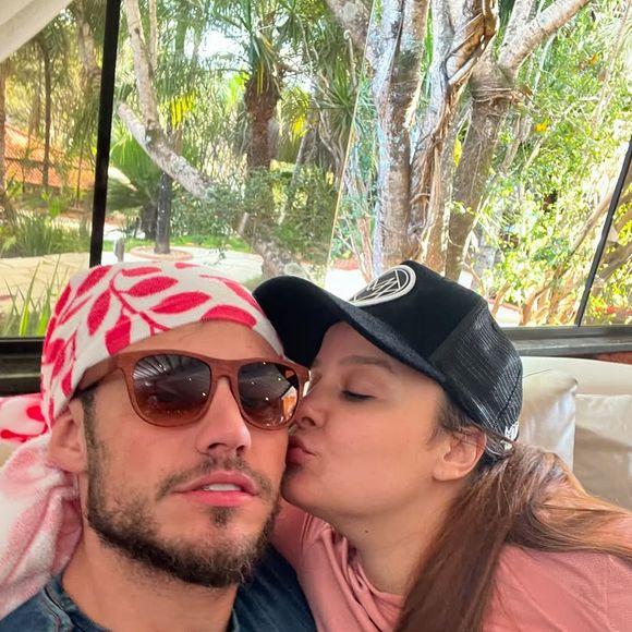 Outros criticaram o fato dela ter retomado seu namoro com Matheus Gabriel