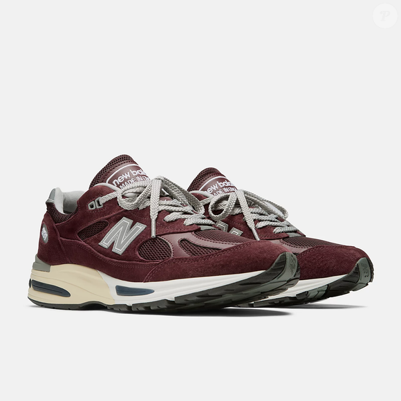 Um par de tênis New Balance é tudo o que você precisa para compor looks essenciais e sempre estar elegante e estiloso.