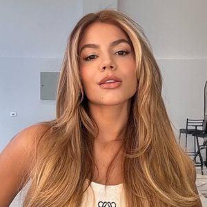 Hariany Almeida também já expôs complicações após um procedimento estético no nariz por causa do uso de PMMA