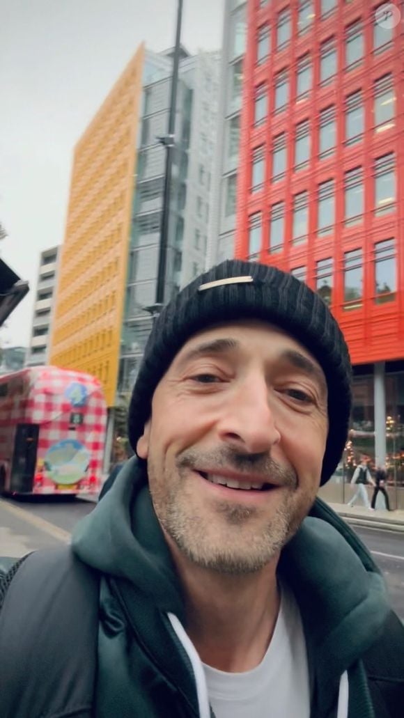 O ator Adrien Brody, de 53 anos, gosta de compartilhar alguns mantras sobre a vida cotidiana no Instagram
