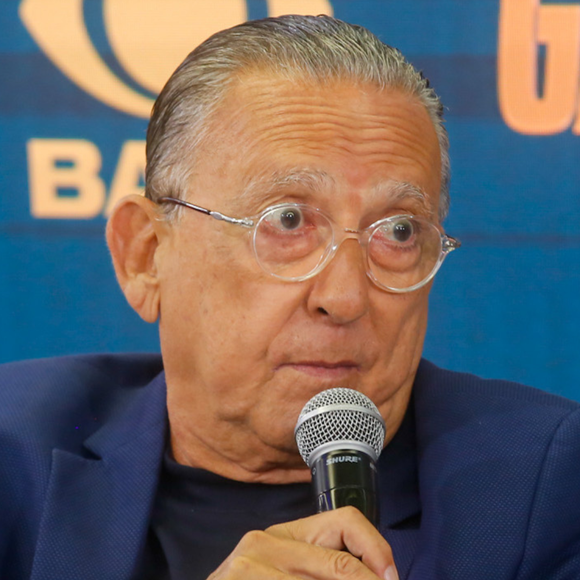 Diagnóstico e estado de saúde de Galvão Bueno vêm à tona; narrador foi internado com fortes dores nos rins