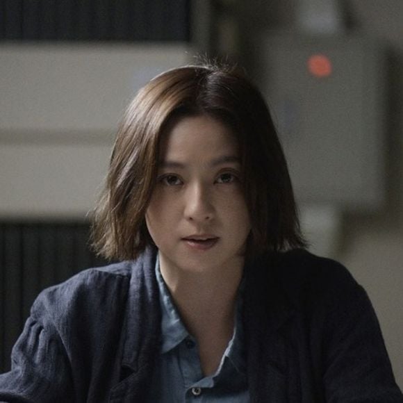 6 episódios, um homem enigmático e diferentes tragédias: esqueça tudo o que vai fazer neste fim de semana e assista ao novo dorama da Netflix