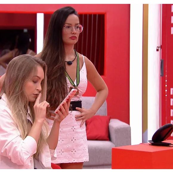 Poucos se lembram, mas no 'BBB21' Juliette teve que explicar para Carla Diaz o que é maxixe durante as compras da xepa