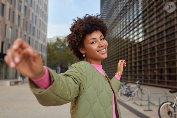 Empatia: Sorrir para alguém pode ser um ato de altruísmo, sem que você se dê conta disso. Seu sorriso pode ser o ato de gentileza de alguém que vive um dia ruim