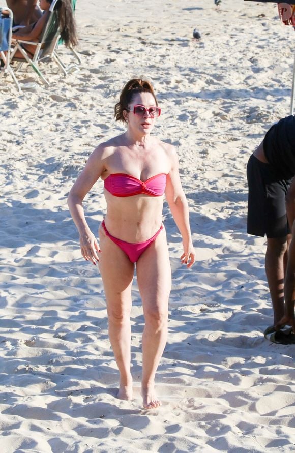 Atualmente com 59 anis, Claudia Raia segue fazendo sucesso com seu corpo escultural e super definido