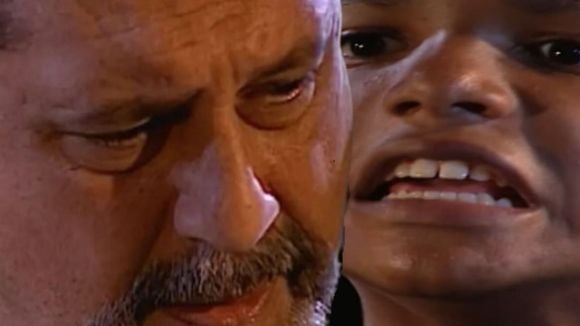 É pra chorar! Capítulo emocionante de 'Terra Nostra' em abril tem Gumercindo às lágrimas ao descobrir seu verdadeiro filho: 'Tomar a bênção do meu pai'