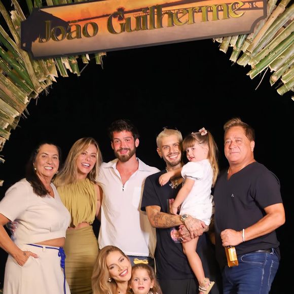 João Guilherme comemorou aniversário de 23 anos na Fazenda Talismã