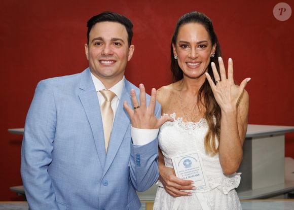 Casamento de Silvia Abravanel e Gustavo Moura: vestido da noiva chama atenção pelo estilo minimalista e romântico
