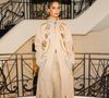 Camila Pitanga vestiu com exclusividade o sobretudo da parceria entre o Instituto Riachuelo e o diretor criativo Airon Martin, apresentada no último desfile da Misci para o Verão 2026, no Festival de Cannes.