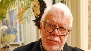 URGENTE! Morre Manoel Carlos, autor de 'Laços de Família' e 'Mulheres Apaixonadas'; Maneco tinha 92 anos e lutava contra Doença de Parkinson