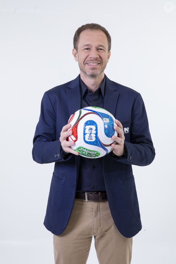 Record entrou na disputa pelo passe de Tiago Leifert, contratado do SBT desde 2025