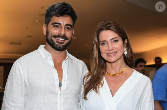 Letícia Spiller começou o ano ao lado do namorado português Franclim Mendes da Silva.