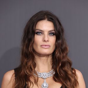 Isabeli Fontana voltou a usar em Cannes a joia histórica da Chopard que já havia estreado em 2018 e, recentemente, apareceu no pescoço de Beyoncé