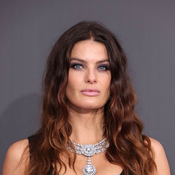 Isabeli Fontana voltou a usar em Cannes a joia histórica da Chopard que já havia estreado em 2018 e, recentemente, apareceu no pescoço de Beyoncé