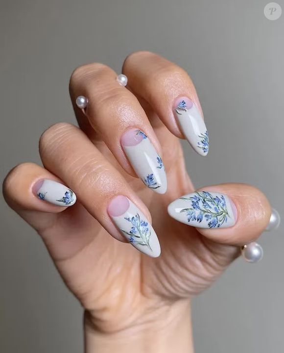 Meia-lua inspirado em “Íris” de Van Gogh