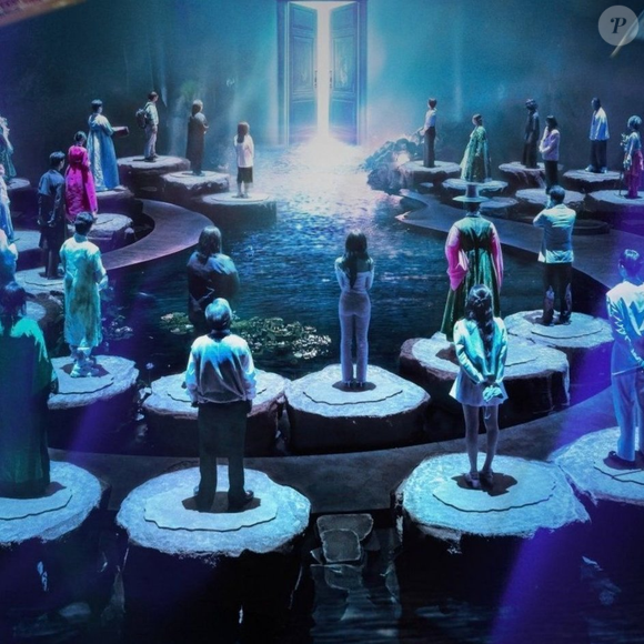 O reality coreano disponível no Disney+ aposta em provas práticas e eliminações progressivas para definir o participante com maior desempenho em leituras espirituais