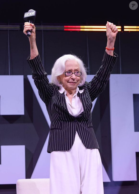 Fernanda Montenegro é ovacionado na CCXP 2025