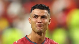 O ritual bizarro de Cristiano Ronaldo quando ele falha: trancado no escuro, sem jantar, e se insultando